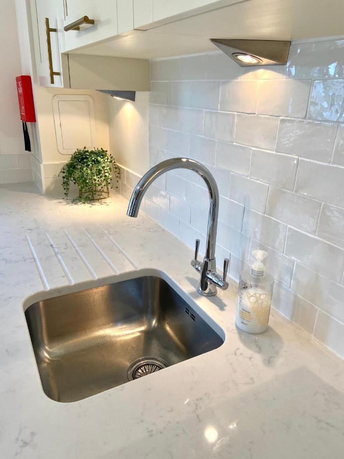 Monart Stylish City Centre Apartment, 2 Bed, Sleeps 6 Perth Exterior foto